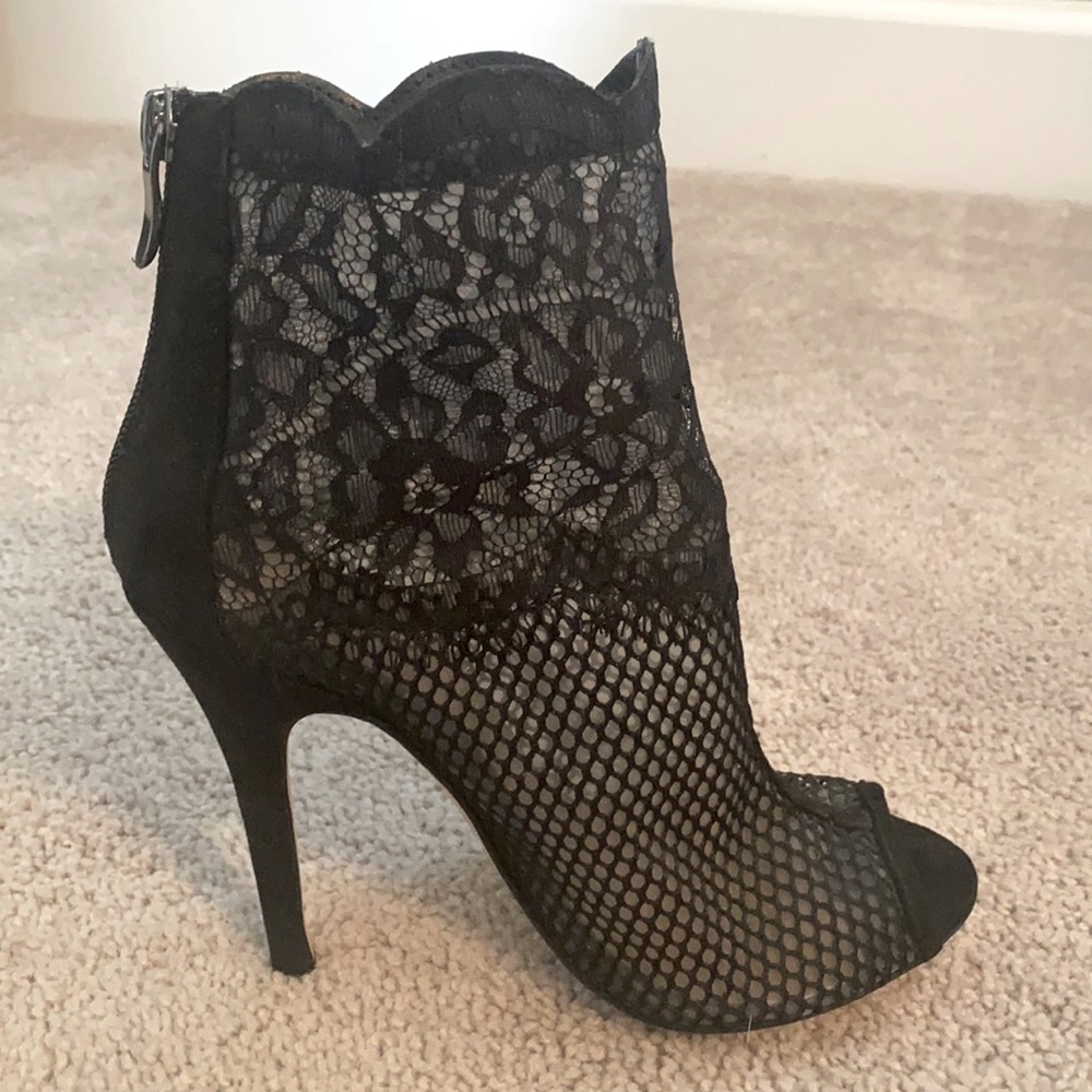 Chinese Laundry Lace Ankle Booties